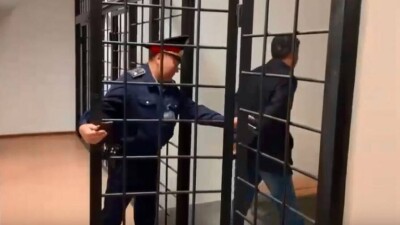 В Астане опаздывающий на рейс мужчина "заминировал" самолёт