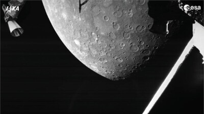 Аппарат BepiColombo прислал первые снимки Меркурия