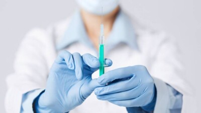 Гинцбург: В России изменили тактику вакцинации от коронавируса из-за штамма "Дельта"