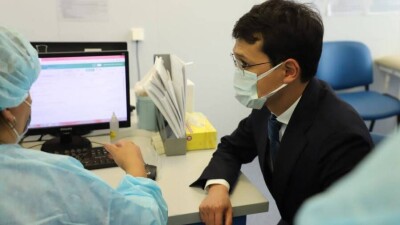 Багдат Мусин раскритиковал разработчиков баз данных для врачей