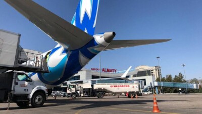 В аэропорту Алматы пассажиров рейса Scat полчаса не выпускали из автобуса