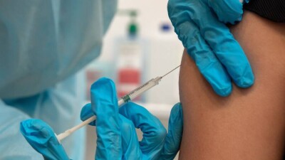 Токаев поручил провести соцопрос, чтобы составить портрет антиваксеров