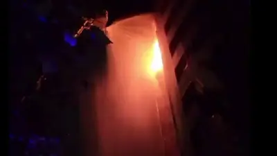 Пожар вспыхнул в жилом комплексе в Астане, жителей эвакуируют