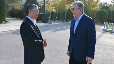 Бердымухамедов предложил воздвигнуть памятник Абаю в Ашхабаде