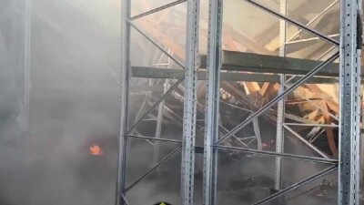 Склад с игрушками потушили спустя 11 часов в Астане