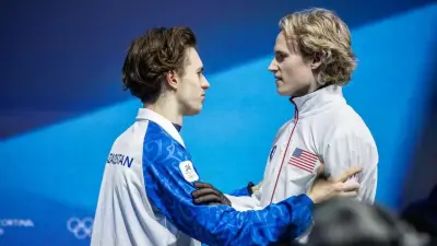 Фигурист Малинин получил премию "За честную игру" по итогам Олимпиады за объятие с Шайдоровым