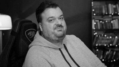 Умер известный спортивный комментатор Василий Уткин