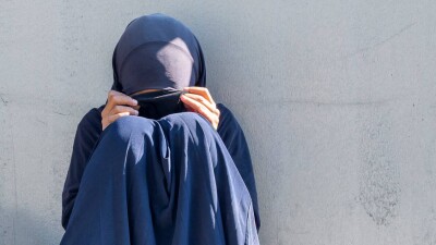 Талибы запретили женщинам работать в неправительственных организациях