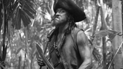 Актёра из фильма "Пираты Карибского моря" растерзала акула на Гавайях