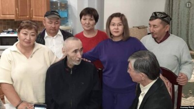 Арон Атабек скончался в Алматы