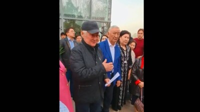 Жители Жамбылской области проводили Бердыбека Сапарбаева с песнями
