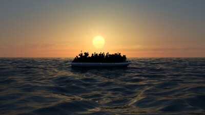 Более 40 мигрантов утонули в Средиземном море в результате крушения лодки