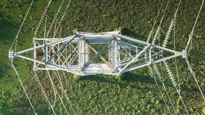 Массовое отключение света: в Испании объявили ЧП, оператор энергосетей Португалии связал блэкаут с редким атмосферным явлением
