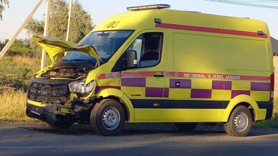 Скорая помощь, спешившая к пострадавшим в ДТП, сама попала в аварию на трассе Талдыкорган – Уштобе