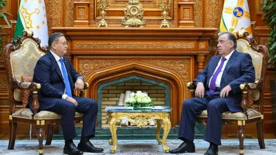 Глава МИД Казахстана по приглашению Таджикистана прибыл в Душанбе и встретился с Рахмоном