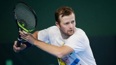 Казахстанец Андрей Голубев вышел в полуфинал "Мастерса" во второй раз в карьере
