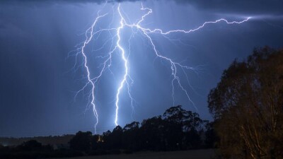 Прогноз погоды на 27 апреля: дожди и грозы ожидаются на юге Казахстана