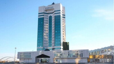 Президент: Правительство должно работать во имя интересов людей, а не отдельных групп