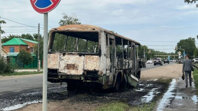 Автобус с 60 детьми загорелся на ходу в Уральске