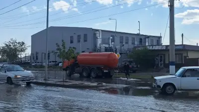 Ливень затопил международный аэропорт Атырау и повредил электрооборудование в спецЦОНе