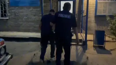 45-летнего пассажира, ударившего водителя автобуса в Семее, задержали