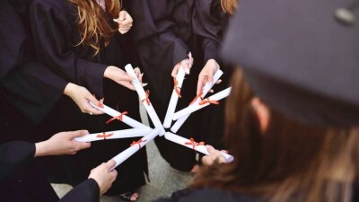 Стипендию "Болашак" присудили 199 казахстанцам
