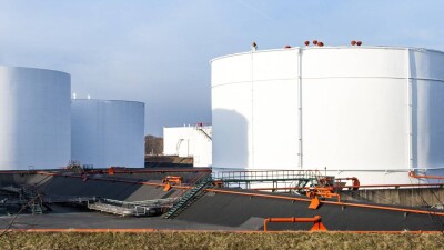 В регионах проверят нефтебазы, чтобы не допустить искусственного дефицита бензина и дизтоплива