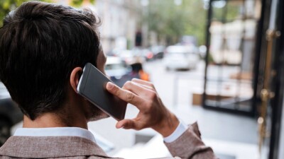 Исследование ВОЗ: Связи между использованием мобильных телефонов и раком мозга нет