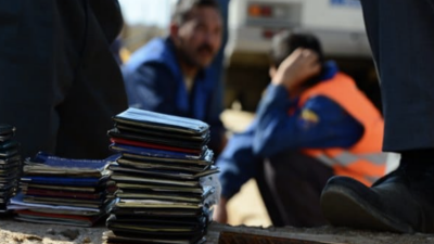 Иностранца выдворили из Казахстана за работу без разрешения и непристойное поведение в адрес женщины