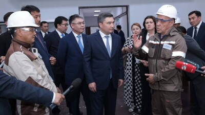 Премьеру показали, как готовят специалистов для крупных нефтегазовых, энергетических и IT компаний