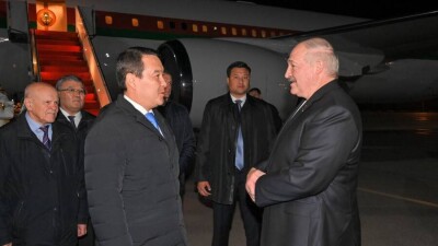 Александр Лукашенко прибыл в Астану