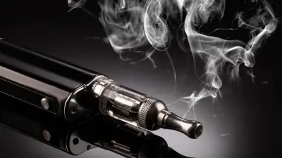 Новая волна никотиновой зависимости: 100 млн человек в мире, в том числе 15 млн подростков, курят электронные сигареты