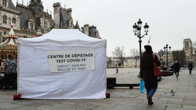 Во Франции заявили о стремительном начале пятой волны Covid-19