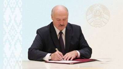 Лукашенко разрешил судить заочно уехавших из Беларуси