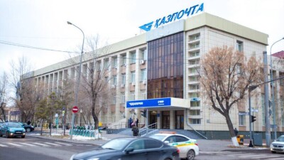 Две сотрудницы "Казпочты" в ЗКО присвоили 40 млн тенге пенсионеров и предпринимателей