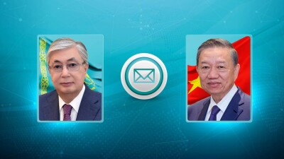 Токаев поздравил генсека компартии Вьетнама с Новым годом