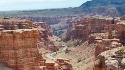 Гибель двух человек в Чарыне: в "Казгидромете" объяснили, почему не объявили штормовое предупреждение