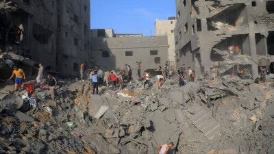 Палестино-израильский конфликт: крупнейший лагерь беженцев разбомбили в секторе Газа, погибли люди