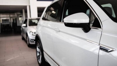 Автовладельцы пытались легализовать машины по поддельным документам в Актобе