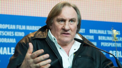 Обвиняемого в домогательствах Жерара Депардье выпустили из полиции и назначили дату суда
