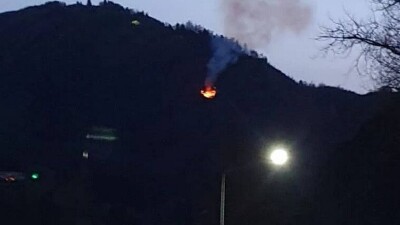 В Алматы горит склон горы Мохнатка