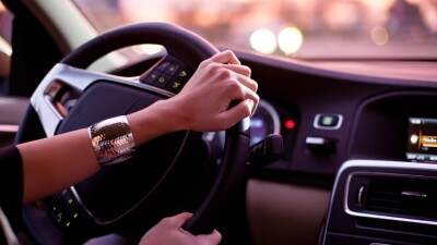 Депутат гормаслихата в Актобе сложила полномочия после того, как её задержали нетрезвой за рулём