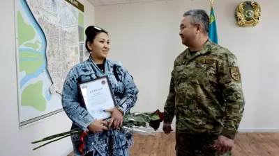 Жительницу Павлодара наградили за спасение маленького ребёнка