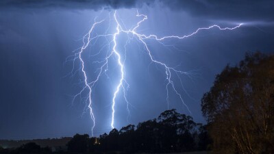 Прогноз погоды на 3 августа: сильный дождь, местами град ожидаются на севере Казахстана