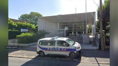 Смертельное нападение на женщину-полицейского во Франции признали терактом