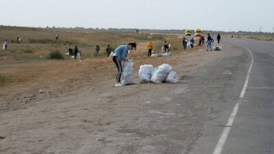 Российский чиновник: Очередь на границе в Казахстан ликвидирована. Уклонисты оставили горы мусора