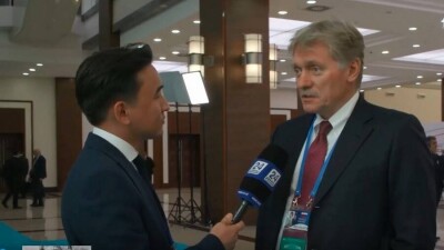 В Астане пресс-секретарь Путина ответил о возможности переговоров России и Украины