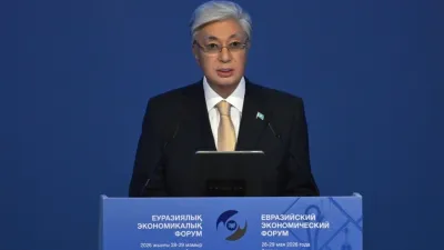 Токаев: внедрение технологий ИИ приведёт к сокращению около 40% рабочих мест