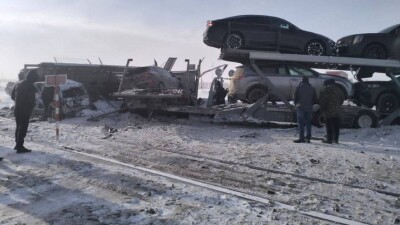 Водитель автовоза выехал на переезд и столкнулся с поездом в Актюбинской области