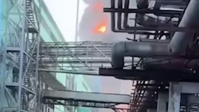 Два человека погибли, более 70 пострадали при взрыве на нефтегазохимическом заводе в Татарстане